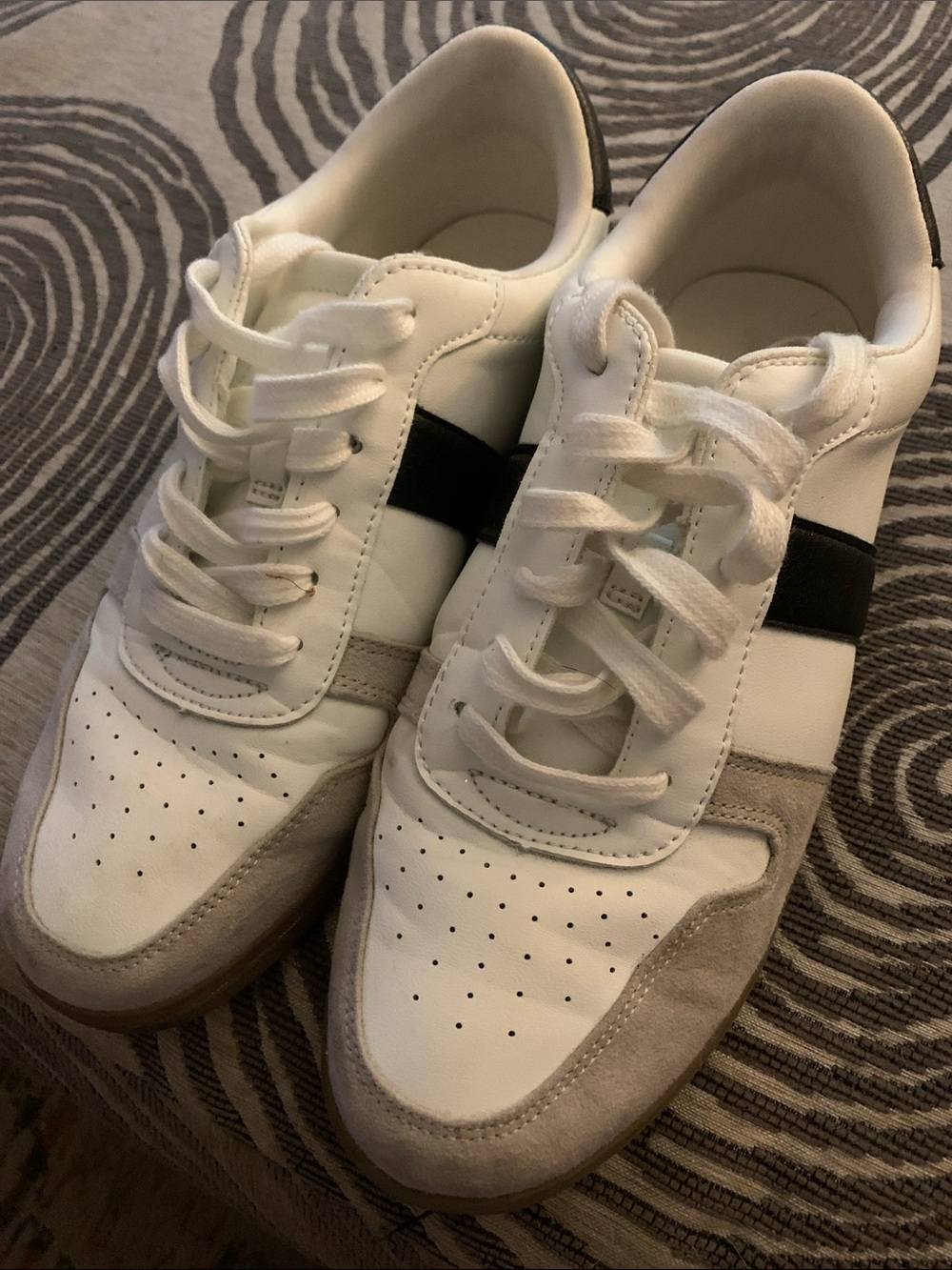 Universal Thread White Sneakers with Black Stripe and Light Gray Suede